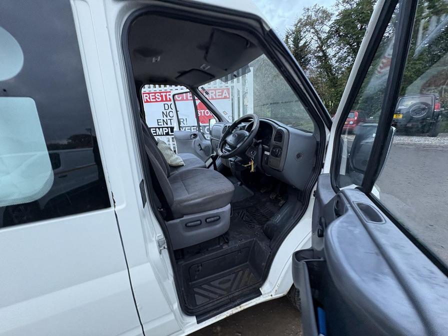 2005 Ford Transit – Model: Transit 350 LWB – YP55SOH