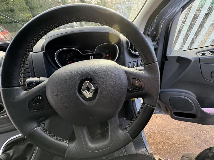 2021 Renault Trafic – Model: Trafic SL28 Black Edition Energy dCi – SA21UBE