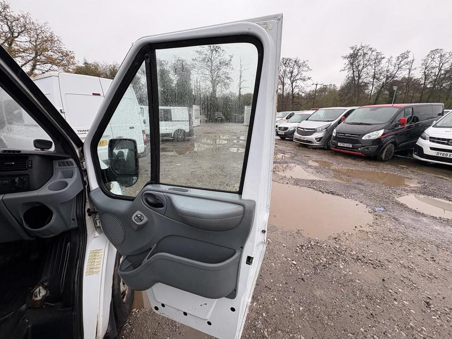 2011 Ford Transit – Model: Transit 100 T350 LWB RWD – YM11BNO