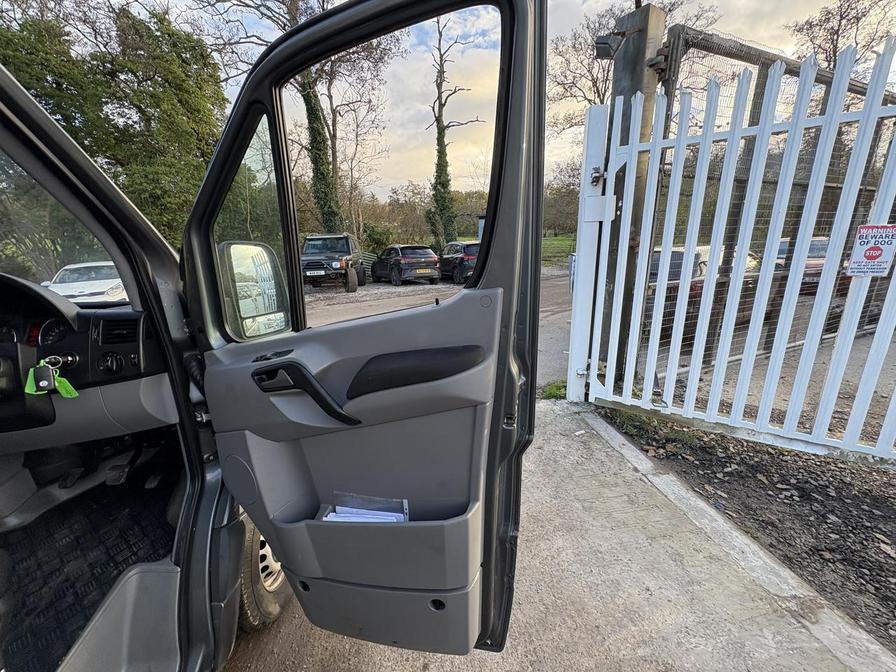 2017 Volkswagen Crafter – Model: Crafter CR35 TDI BlueMotion Technology – YC17MXY