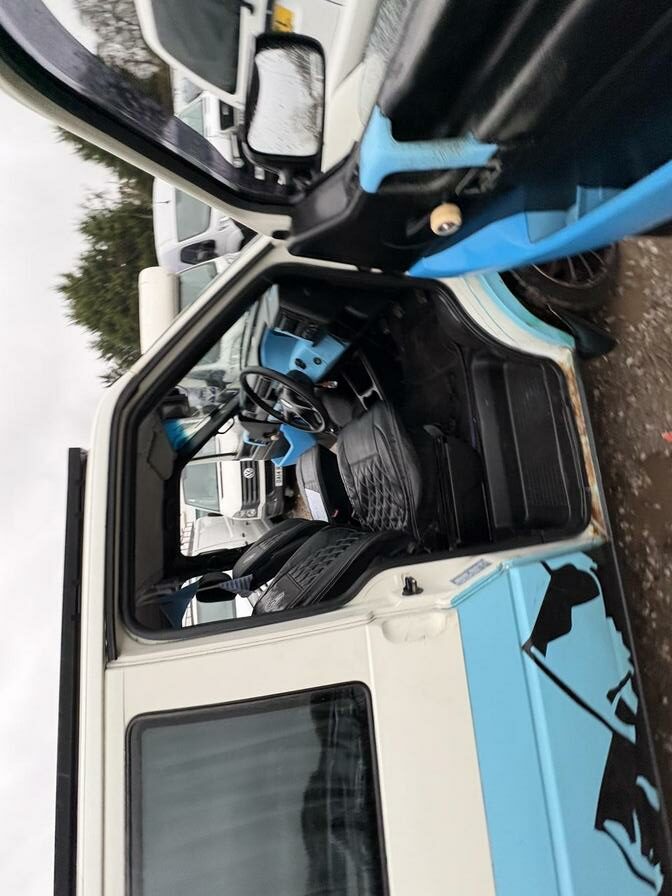 2001 Volkswagen Transporter – Model: 1200 TDI LWB – X801WPT