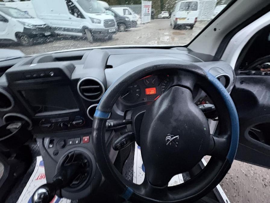 2017 Peugeot Partner – Model: Partner Professional L1 Blue HDi – NV17LRZ