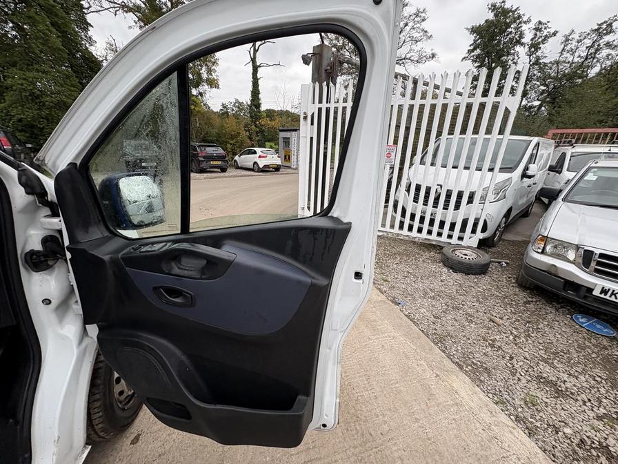 2017 Vauxhall Vivaro – Model: Vivaro  2900 CDTI ecoFLEX S/S – FN67FFX/J14YVR