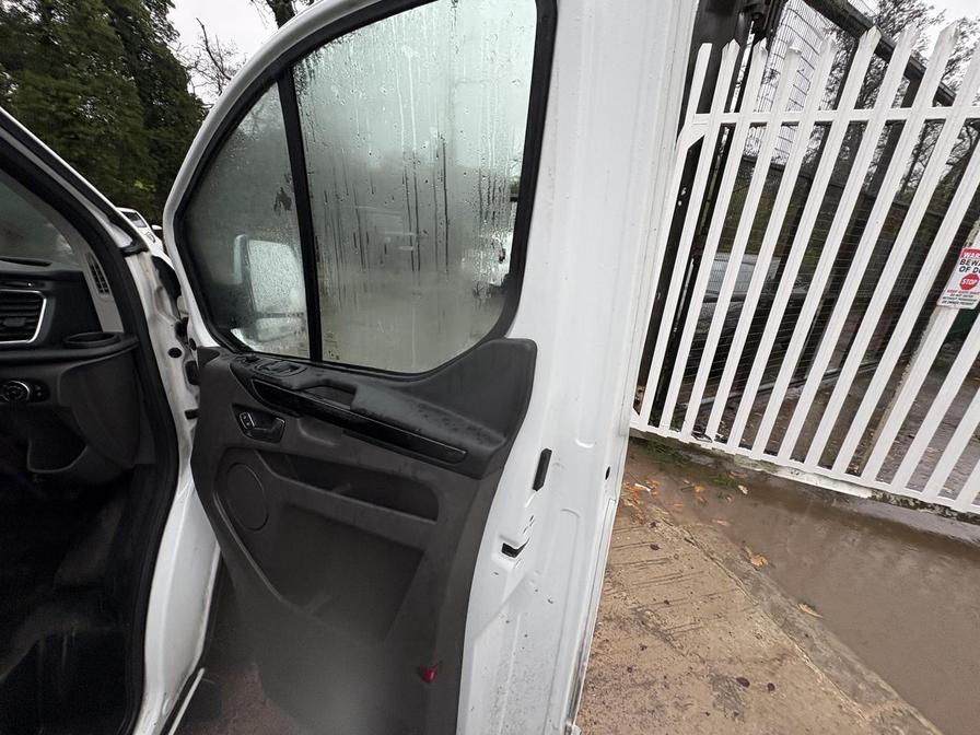 2022 Ford Transit Custom – Model: Transit Custom 300 Limited EcoBlue – YH22MYO