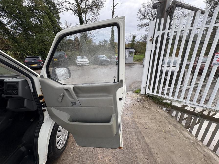 1996 Volkswagen Transporter – Model: 1200 D LWB – N684EDT