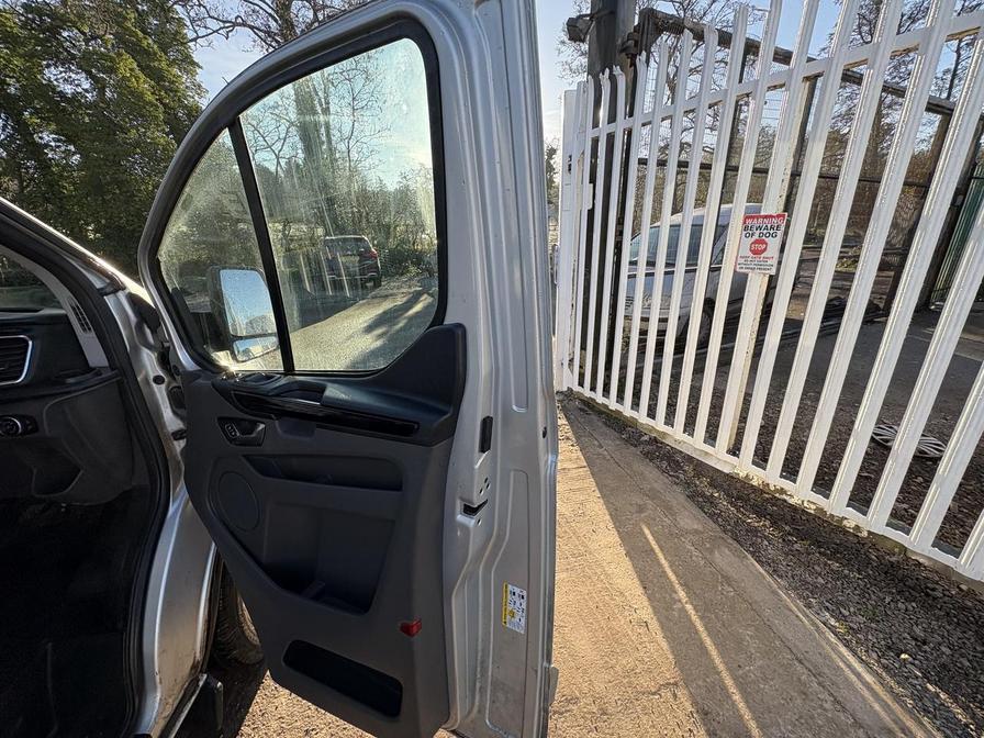 2018 Ford Transit Custom – Model: Transit Custom 300 Limited – WN68LNK