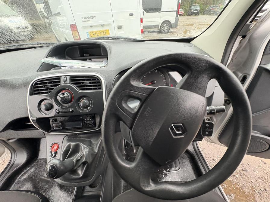 2015 Renault Kangoo Maxi – Model: Kangoo Maxi LL21 Core dCi – PK15FDC CHECK COOLANT