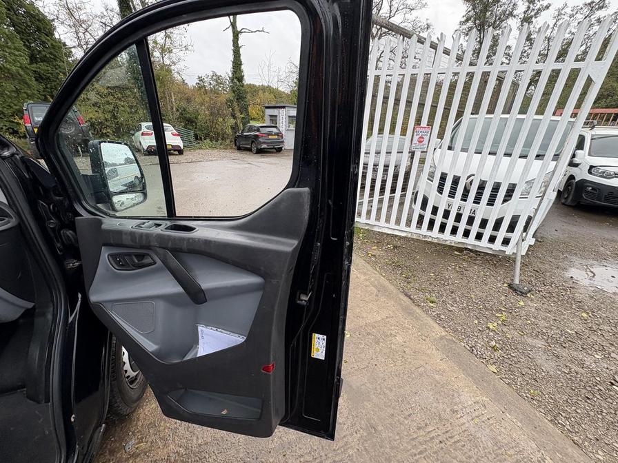 2018 Ford Transit Custom – Model: Transit Custom 270 – YP18CKJ