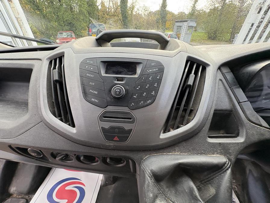 2017 Ford Transit – Model: Transit 350 – YN17VVB