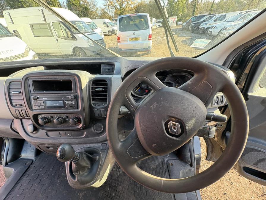 2015 Renault Trafic – Model: Trafic LL29 Business+ dCi – LC65WOV