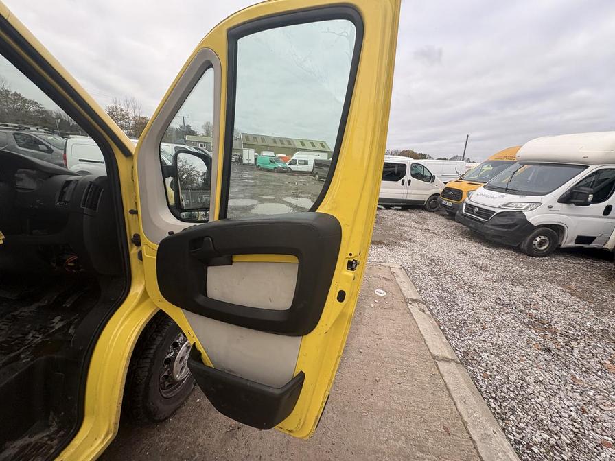 2017 Peugeot Boxer – Model: Boxer 333 L1H1 Blue HDi – FV67LYX