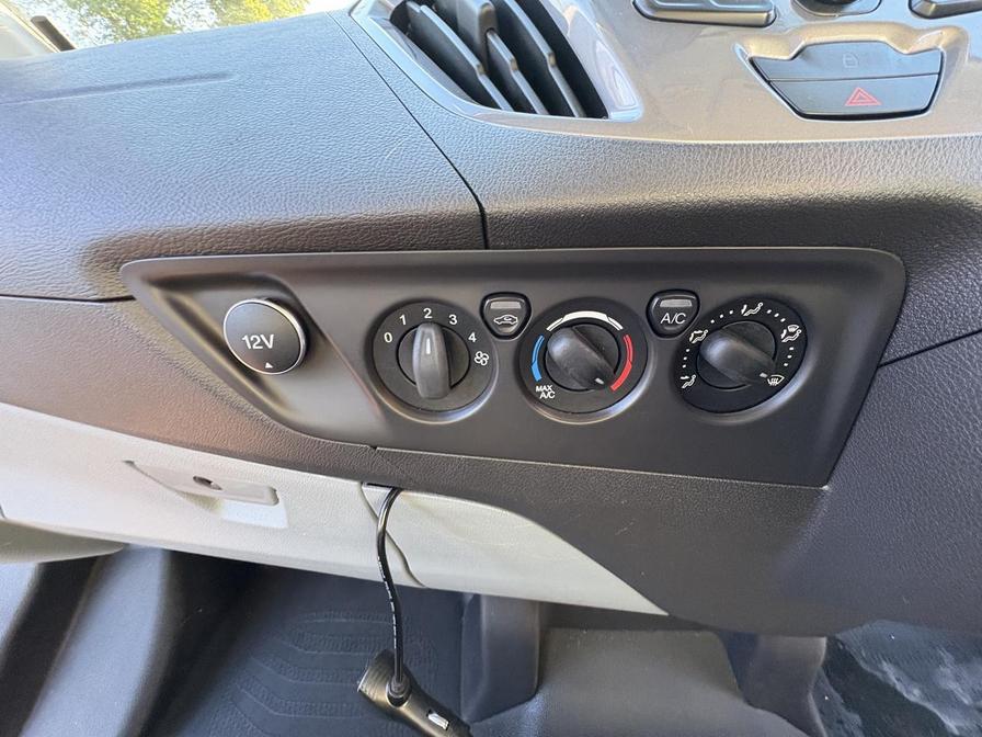 2017 Ford Transit Custom – Model: Transit Custom 270 Limited – HG17NTD