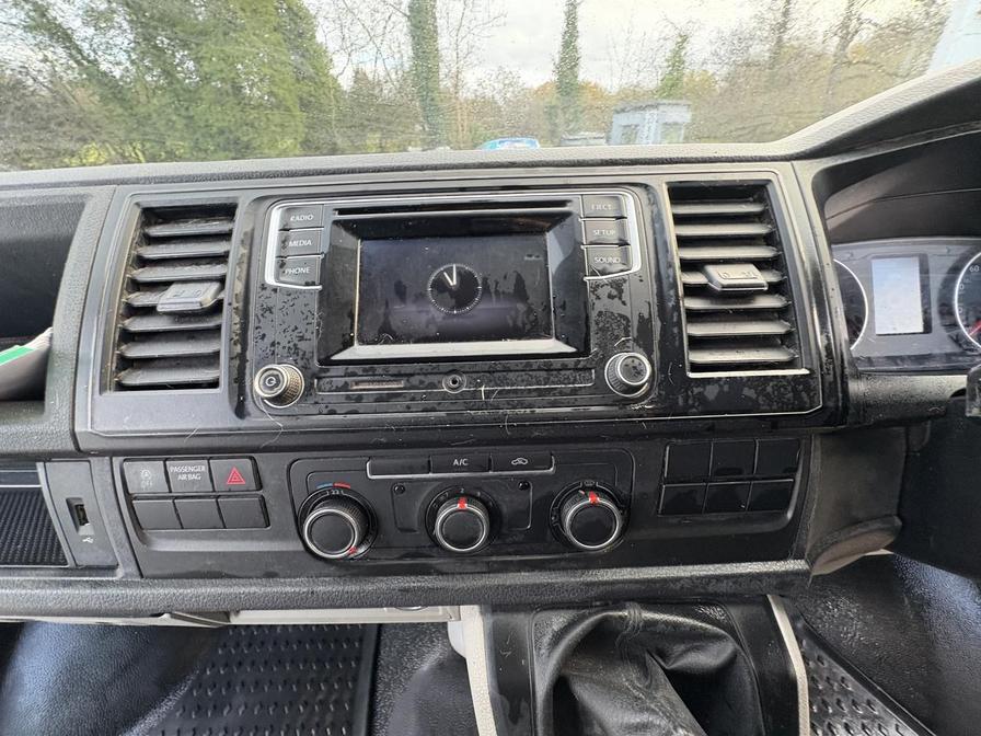 2016 Volkswagen Transporter – Model: Transporter T30 Trendline TDI BlueMotion Technology – GX66PVD