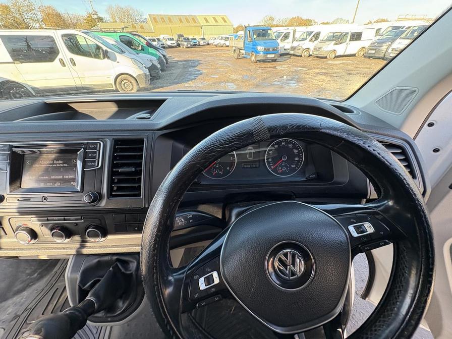 2018 Volkswagen Transporter – Model: Transporter T28 Highline TDI BlueMotion Technology – YS68HZV