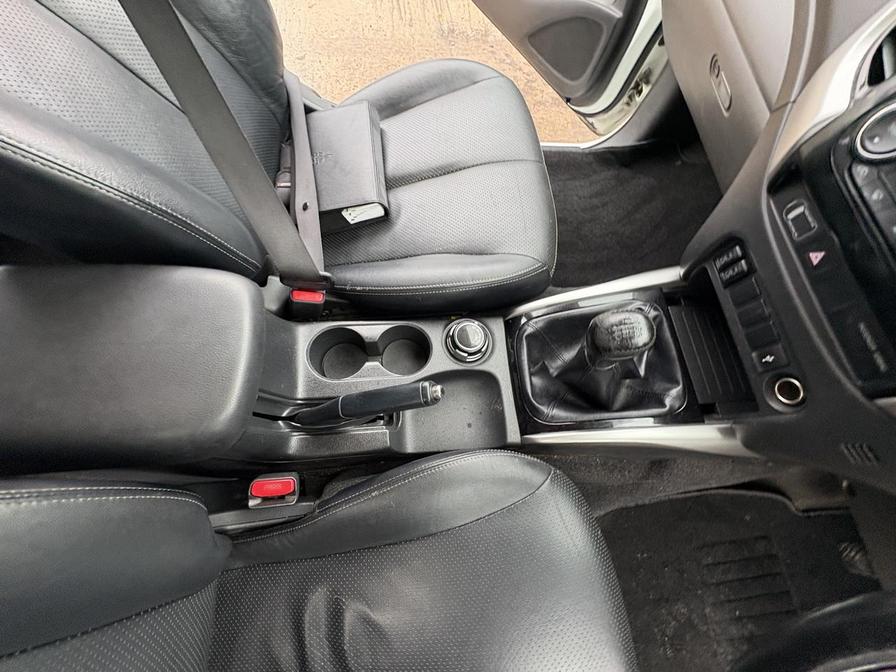 2017 Mitsubishi L200 – Model: L200 Warrior DI-D – DX17SFF/C17KRO