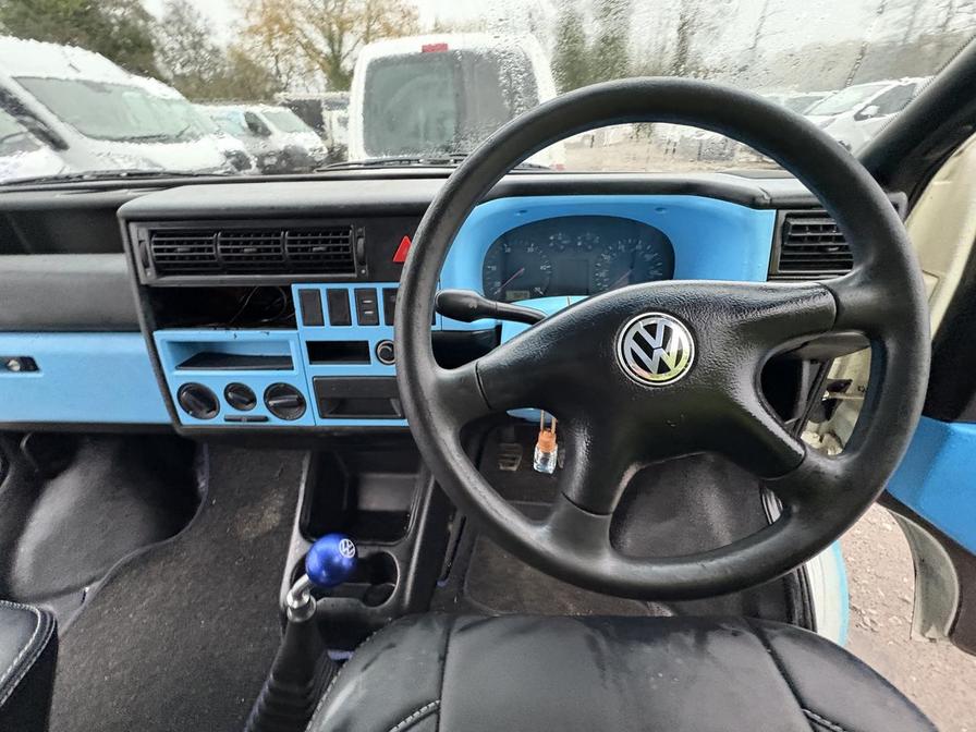 2001 Volkswagen Transporter – Model: 1200 TDI LWB – X801WPT