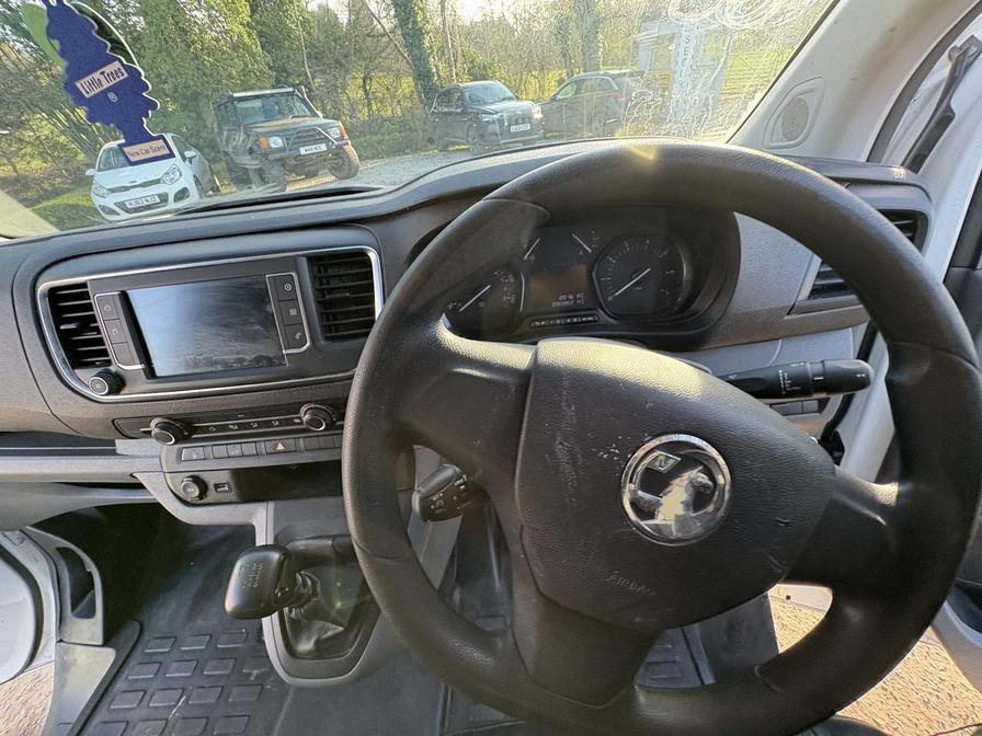 2019 Vauxhall Vivaro – Model: Vivaro 2900 Sportive S/S – DS69KMY
