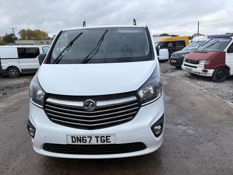 2017 Vauxhall Vivaro – Model: Vivaro  2900 Sportive CDTi – DN67TGE