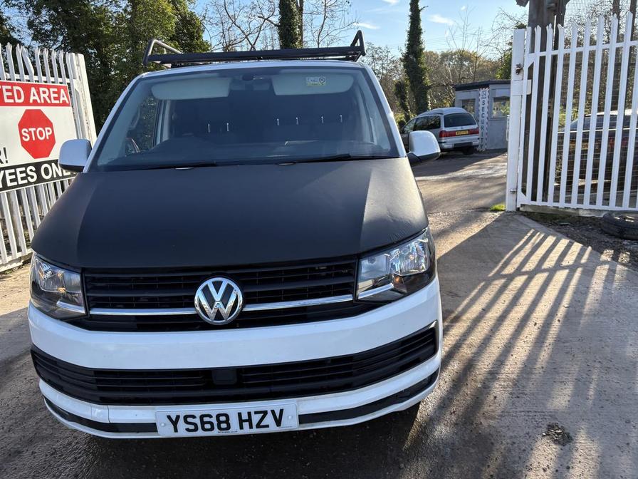 2018 Volkswagen Transporter – Model: Transporter T28 Highline TDI BlueMotion Technology – YS68HZV
