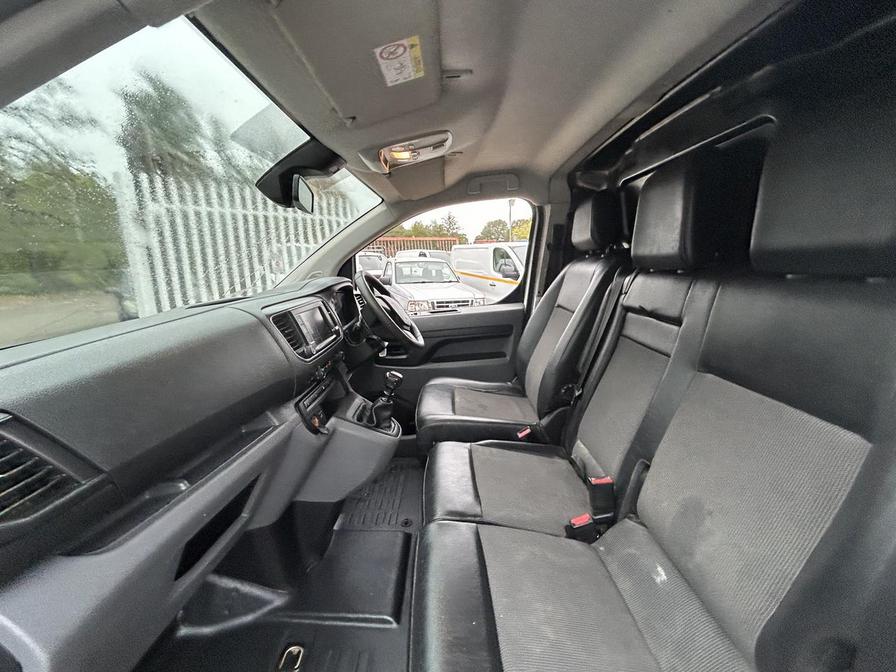 2018 Peugeot Expert – Model: Expert Professional Standard Blue HDi – MF18CZG