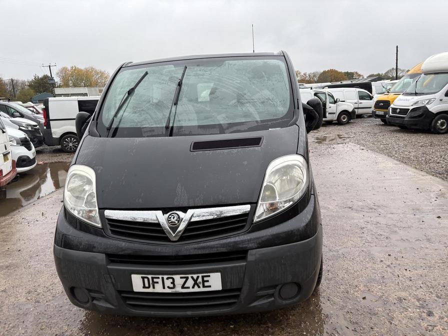 2013 Vauxhall Vivaro Combi – Model: Vivaro  2900 Combi CDTI SWB – DF13ZXE