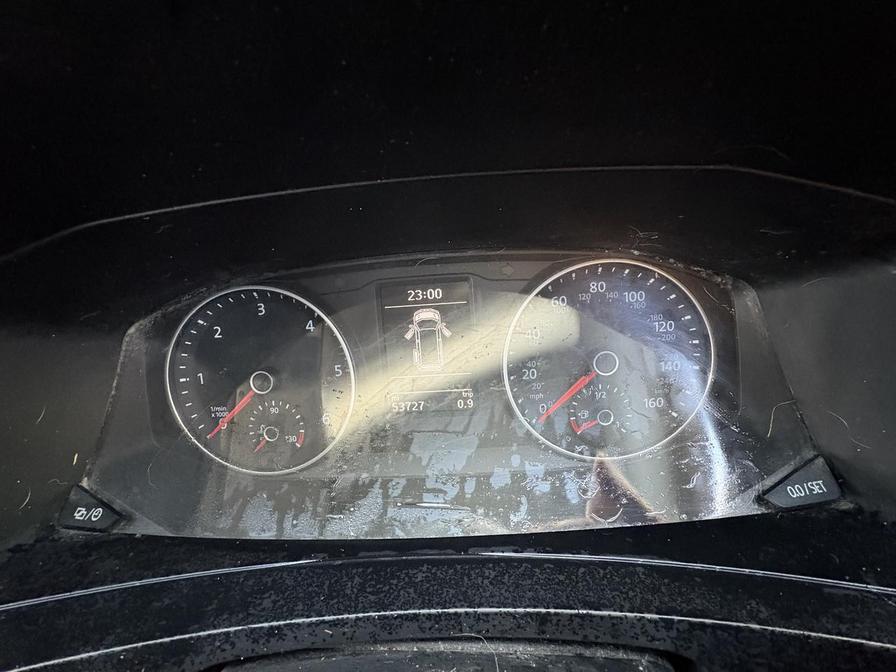 2016 Volkswagen Transporter – Model: Transporter T30 Trendline TDI BlueMotion Technology – GX66PVD