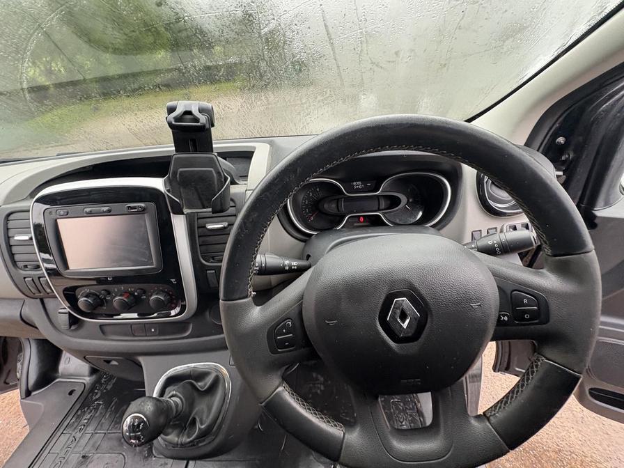 2019 Renault Trafic – Model: Trafic SL27 Sport Nav dCi – RF19KFJ