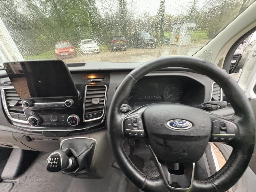 2022 Ford Transit Custom – Model: Transit Custom 300 Limited EcoBlue – YE22UPV