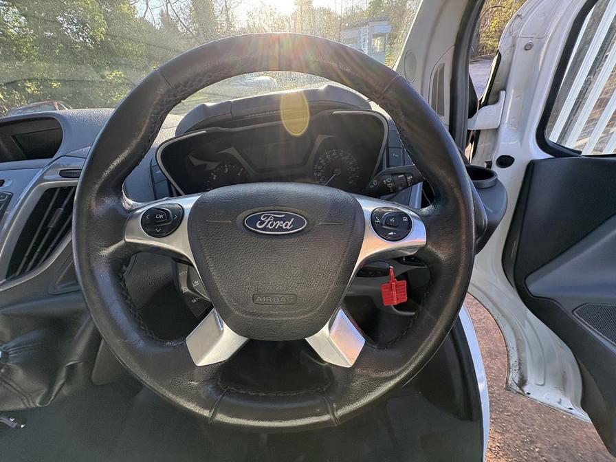 2017 Ford Transit Custom – Model: Transit Custom 270 Limited – HG17NTD