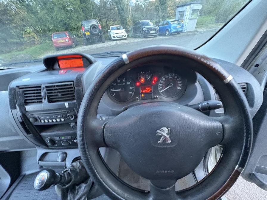 2015 Peugeot Expert – Model: Expert 1000 L1H1 Professional HDi – BD15AFN