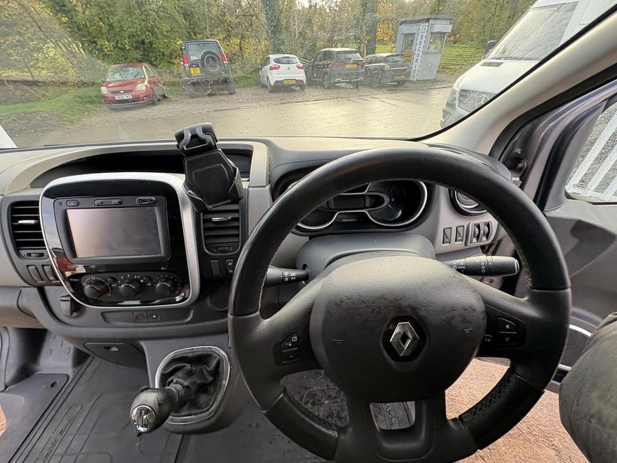 2018 Renault Trafic – Model: Trafic SL27 Sport Nav dCi – AK68COU