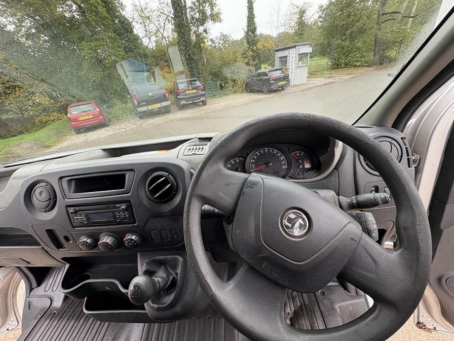 2017 Vauxhall Movano – Model: Movano L2H2 F3500 CDTI – DC66FXZ