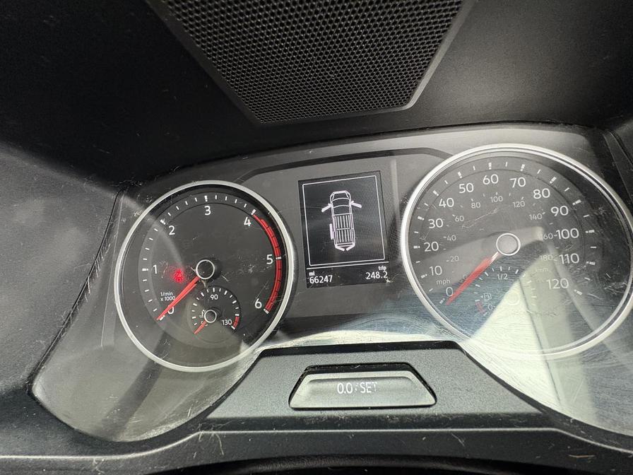 2021 Volkswagen Crafter – Model: Crafter CR35 Trendline TDI – GD70VNO