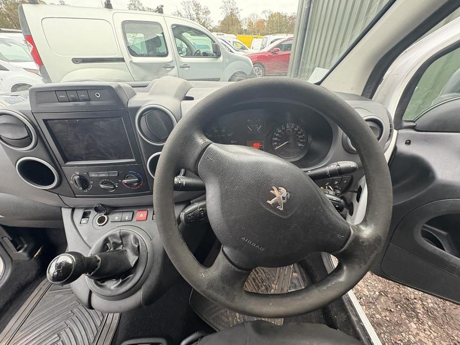 2018 Peugeot Partner – Model: Partner Professional L1 Blue HDi – KR68ETF