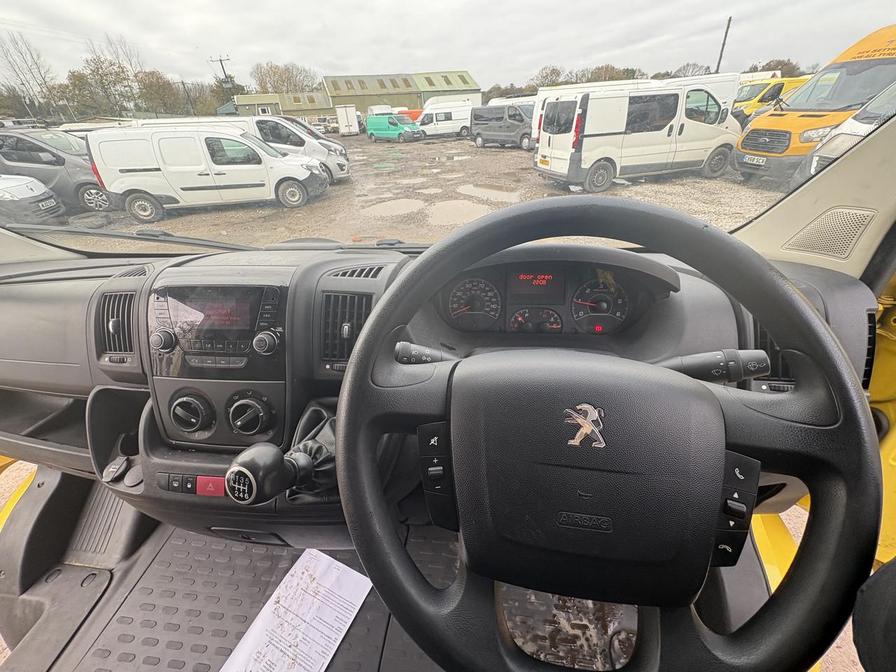 2017 Peugeot Boxer – Model: Boxer 333 L1H1 Blue HDi – FV67LYX