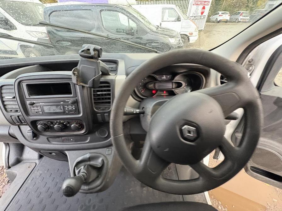 2017 Renault Trafic – Model: Trafic SL27 Business+ dCi – MC17WJO