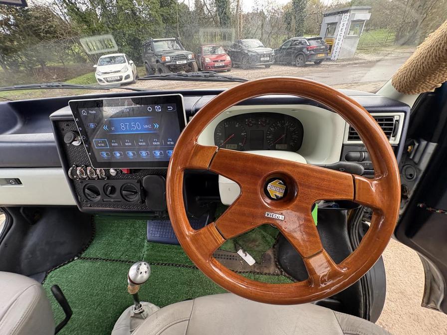 2001 Volkswagen Transporter – Model: Transporter TDI LWB – Y247PNV