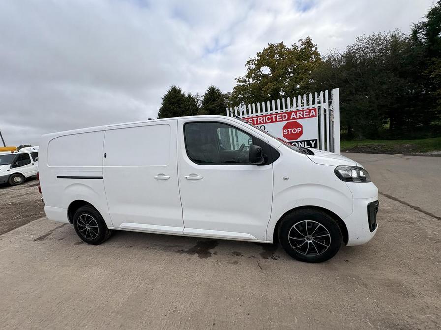 2019 Vauxhall Vivaro – Model: Vivaro 2900 Sportive S/S – DY69EKT