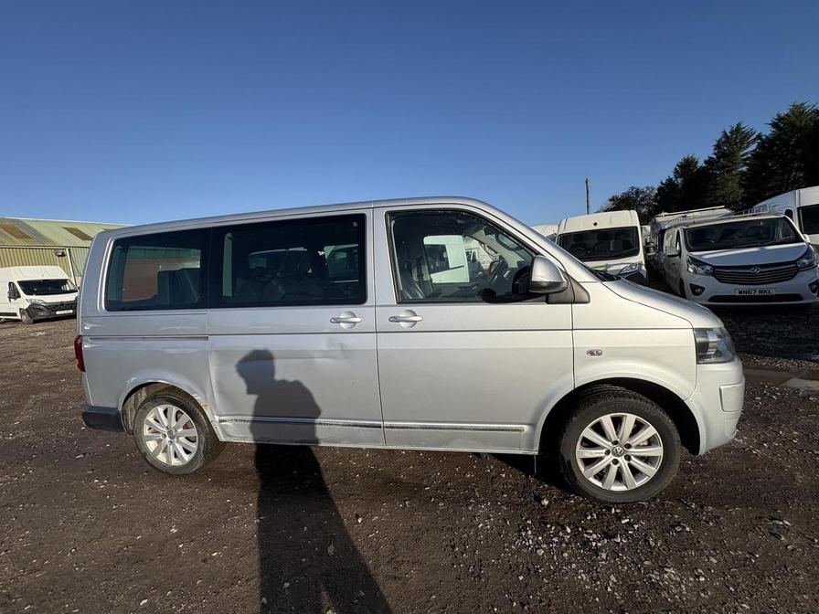 2013 Volkswagen Caravelle – Model: Caravelle Executive BlueMotion Technology TDI Auto – LN63XLC