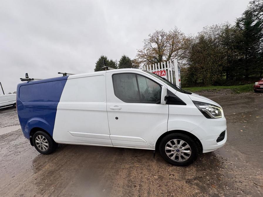 2022 Ford Transit Custom – Model: Transit Custom 300 Limited EcoBlue – YH22MYO
