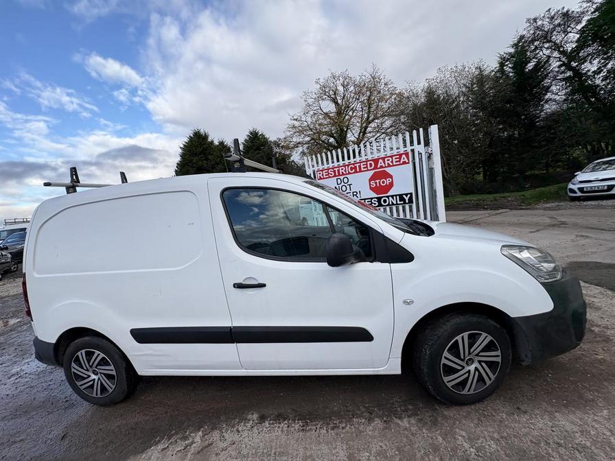 2016 Citroen Berlingo – Model: Berlingo 625 Enterprise Blue HDi – BT66XDK