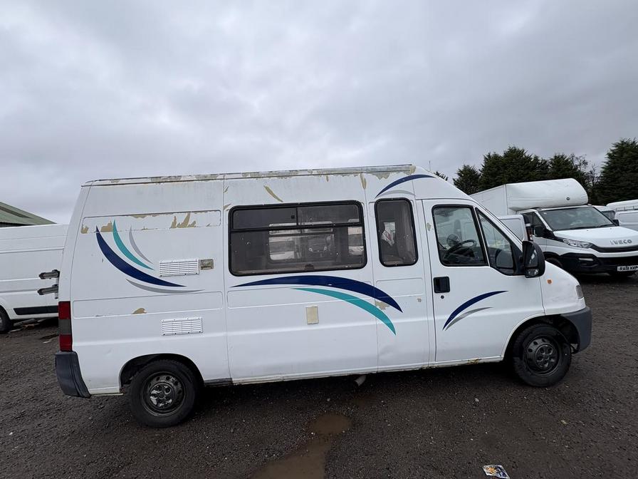 2002 Peugeot Boxer – Model: Boxer 320 LWB – GF02URW