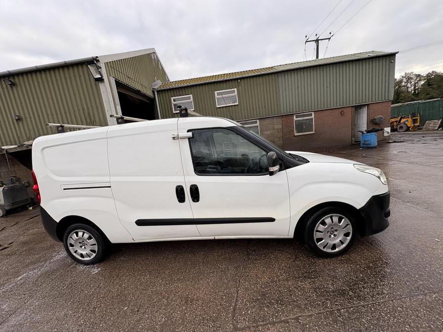 2015 Fiat Doblo Cargo – Model: Doblo 16V MultiJet – WN15WGO