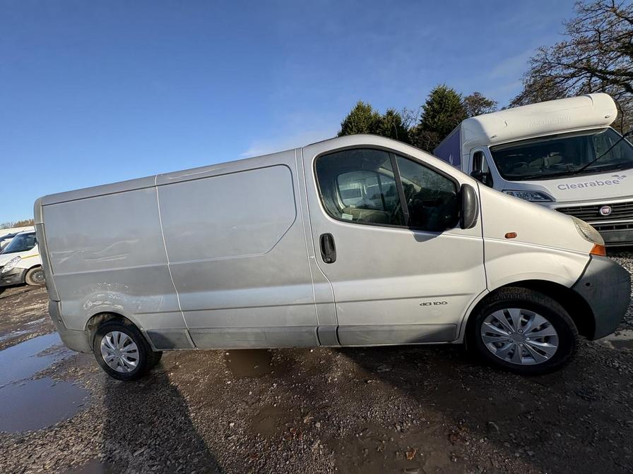 2005 Renault Trafic – Model: LL29 dCi 100 – BN05LSV