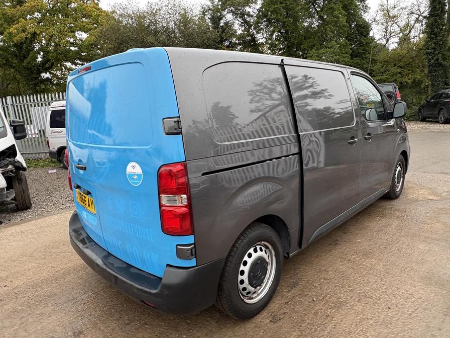 2017 Citroen Dispatch – Model: Dispatch 1000 Enterprise Blue HDi S/S – YB66AYP