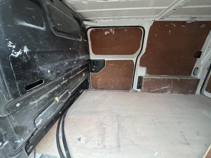 2018 Peugeot Expert – Model: Expert Professional Standard Blue HDi – MF18CZG