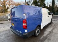 2022 Vauxhall Vivaro – Model: Vivaro F3100 Dynamic S/S – KN22KTU