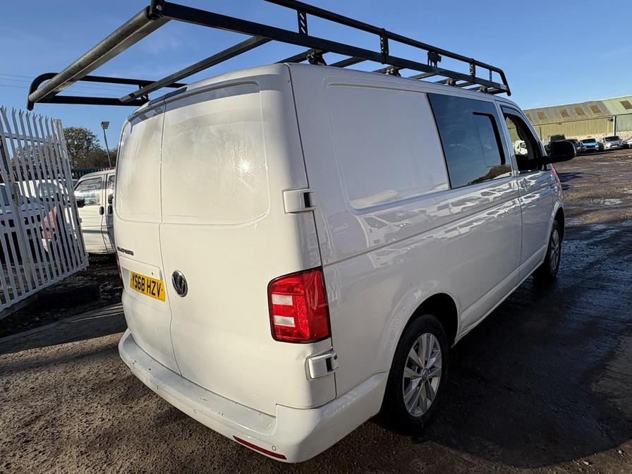 2018 Volkswagen Transporter – Model: Transporter T28 Highline TDI BlueMotion Technology – YS68HZV