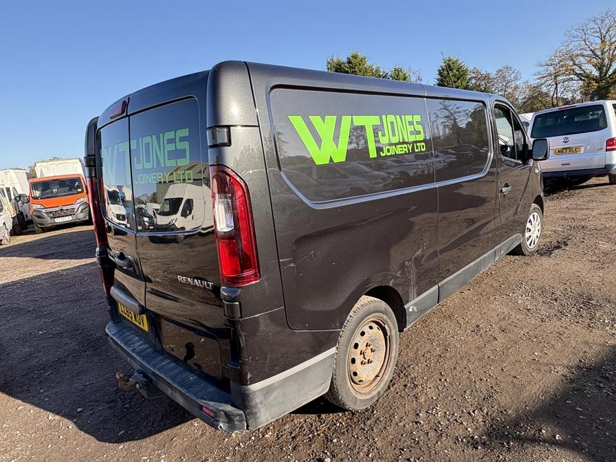 2015 Renault Trafic – Model: Trafic LL29 Business+ dCi – LC65WOV