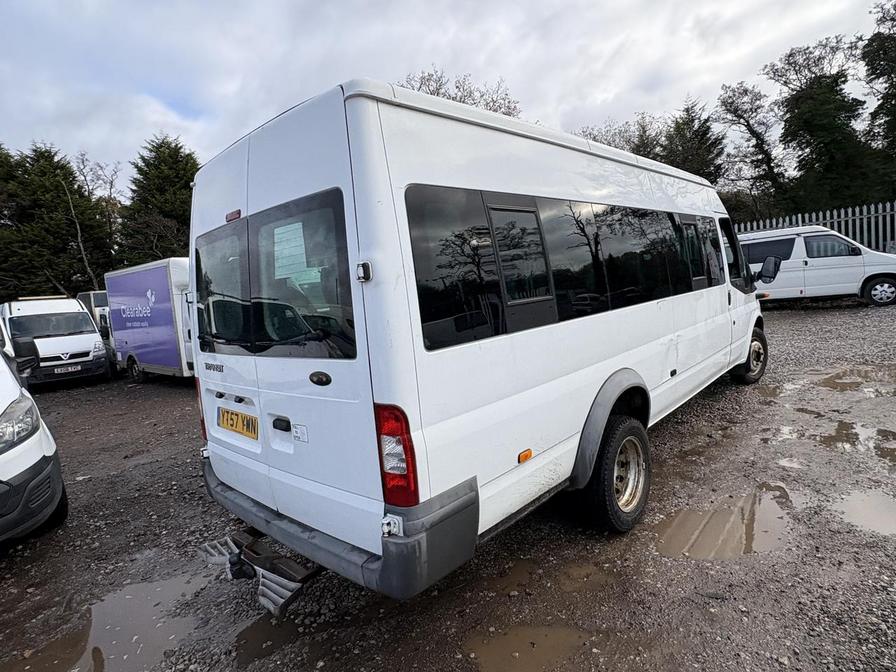 2007 Ford Transit – Model: Transit 100 17-Seat RWD – YT57YWN